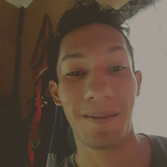 แชท หากิ๊ก  ที่อยู่ กรุงเทพมหานคร