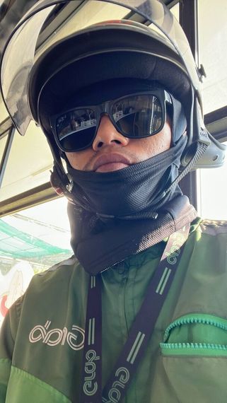 แชท นัดเจอ  ที่อยู่ กรุงเทพมหานคร