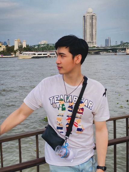 chat find love, chat  from Bangkok