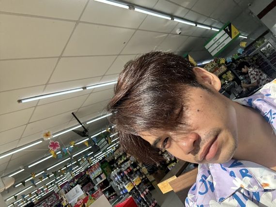 แชท หากิ๊ก, แชทสด 
