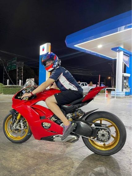 แชท หาเพื่อนคุย  ที่อยู่ กรุงเทพมหานคร