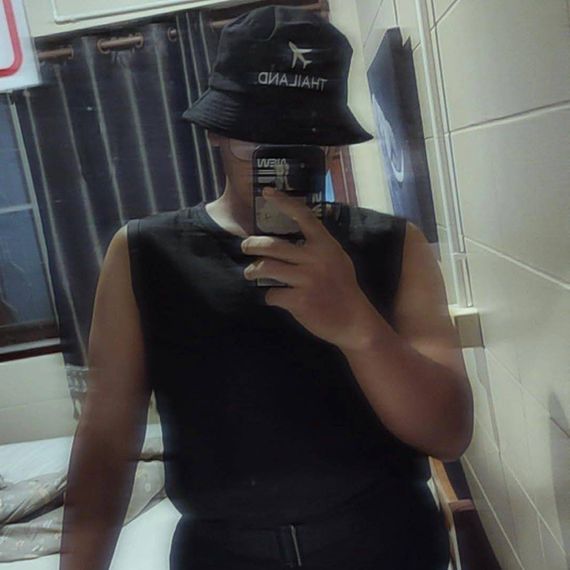 แชท หากิ๊ก, โสด 