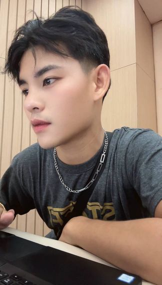 chat looking for friends  from Bangkok