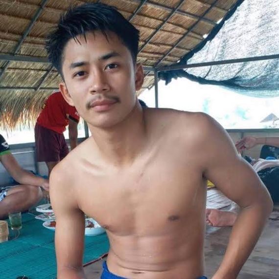 แชท หากิ๊ก, โสด 