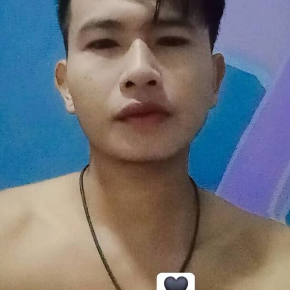 แชท หากิ๊ก, โสด