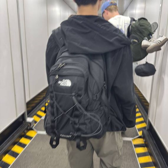 แชท หาเพื่อนคุย, หาเพื่อนเที่ยว  ที่อยู่ กรุงเทพมหานคร