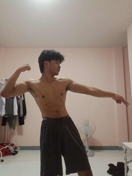 chat looking for friends  from Chon Buri