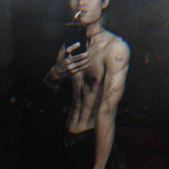 แชท หากิ๊ก, โสด 