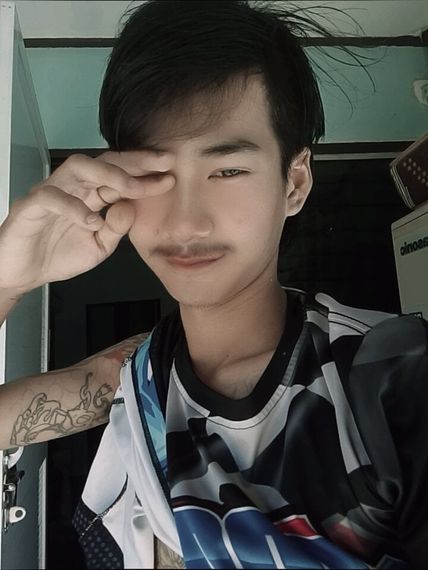 chat looking for friends from Chon Buri