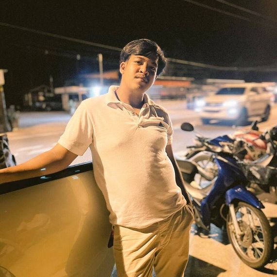 แชท หากิ๊ก  ที่อยู่  ชุมพร