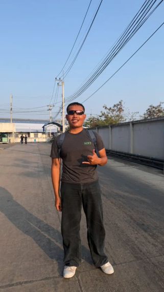 chat looking for friends from Chon Buri