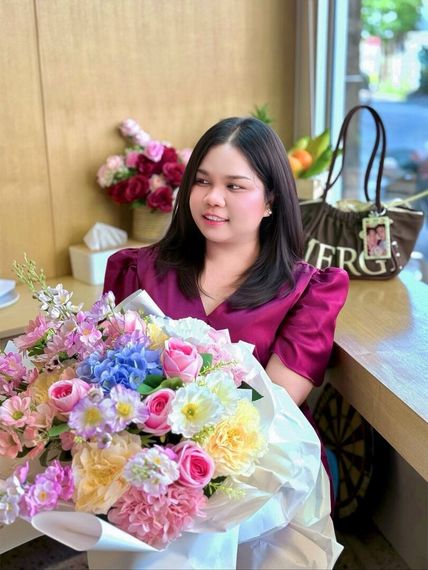chat chat, hangout from Khon Kaen