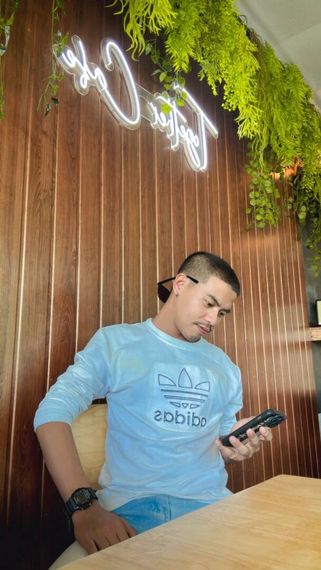 chat chat, hangout  from Krabi