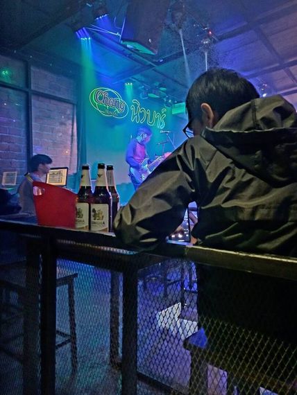 chat looking for friends 