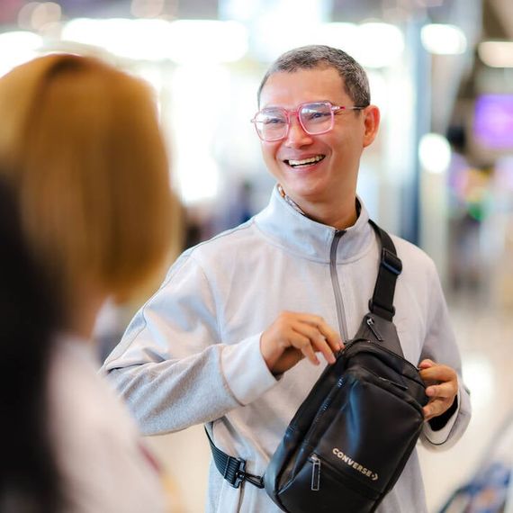 แชท หากิ๊ก  ที่อยู่  นนทบุรี