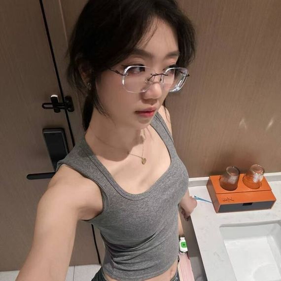 แชท หาเพื่อนคุย, โสด 