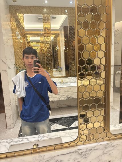 แชท หากิ๊ก, โสด 