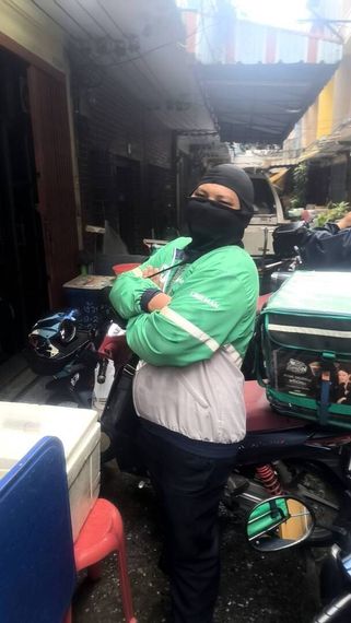 แชท หากิ๊ก  ที่อยู่ กรุงเทพมหานคร