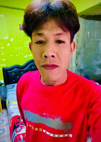 แชท หากิ๊ก, โสด  ที่อยู่  ปทุมธานี