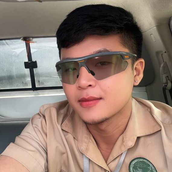 แชท หาเพื่อนคุย, หาเพื่อนเที่ยว  ที่อยู่  ชลบุรี