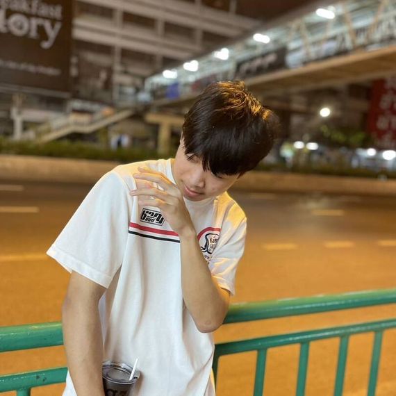 แชท หาเพื่อนเที่ยว, โสด 