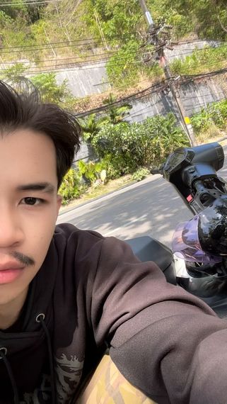 แชท หากิ๊ก, โสด