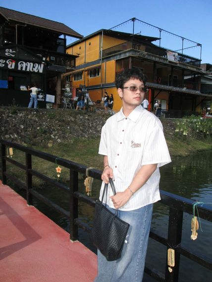 แชท หากิ๊ก, โสด ที่อยู่ กรุงเทพมหานคร