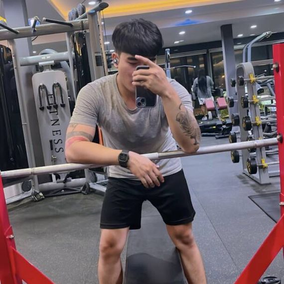 แชท หาเพื่อนคุย, หากิ๊ก 