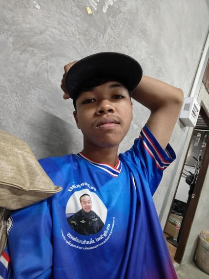 chat looking for friends