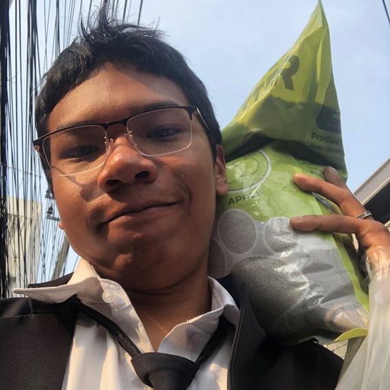 แชท หาเพื่อนคุย, โสด 