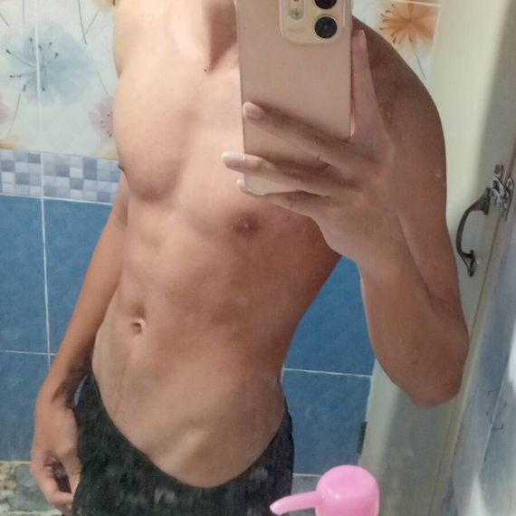 แชท หากิ๊ก, โสด 