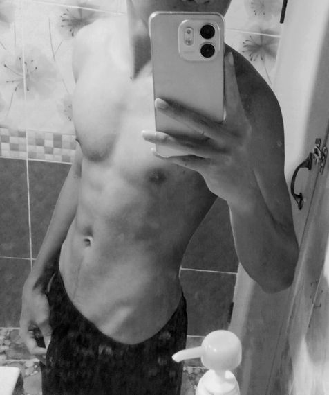 แชท หากิ๊ก, โสด 