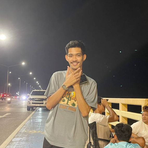 แชท หากิ๊ก 