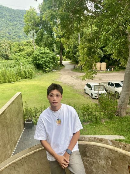 แชท หากิ๊ก, นัดเจอ 