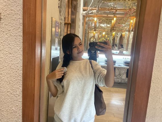 chat chat, single  from Chon Buri