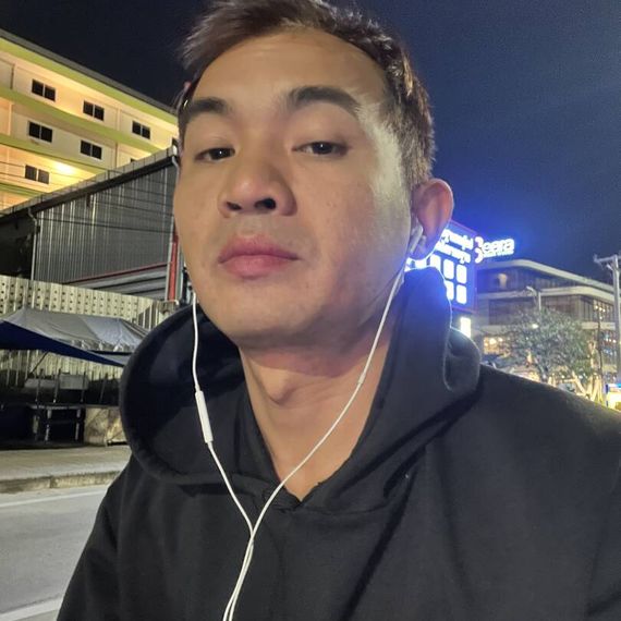 แชท หาเพื่อนคุย, หาเพื่อนเที่ยว  ที่อยู่ กรุงเทพมหานคร