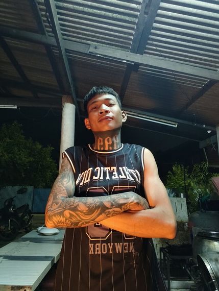chat looking for friends