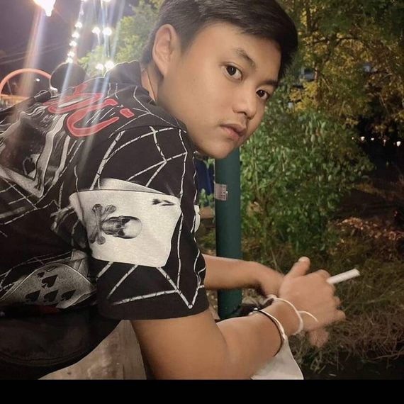แชท หากิ๊ก  ที่อยู่ กรุงเทพมหานคร