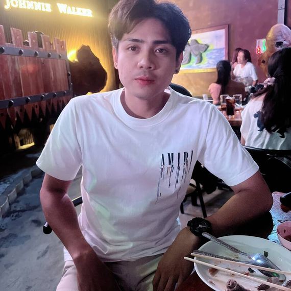แชท หากิ๊ก 