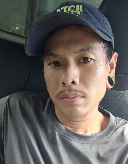 chat find love, chat  from Bangkok