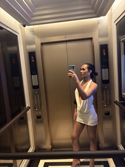 chat chat, single  from Bangkok