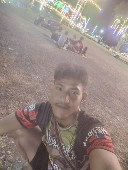 แชท หาเพื่อนคุย