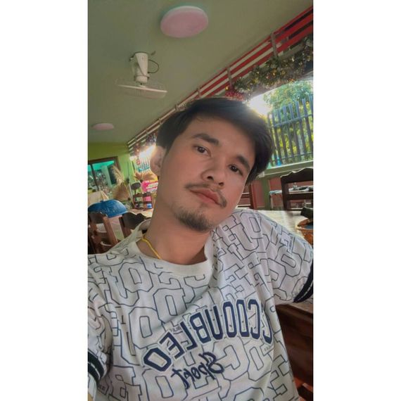 แชท หาเพื่อนคุย, โสด 