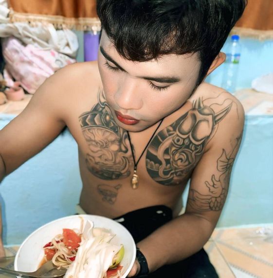 แชท แชทเปิดกล้อง  ที่อยู่  บุรีรัมย์