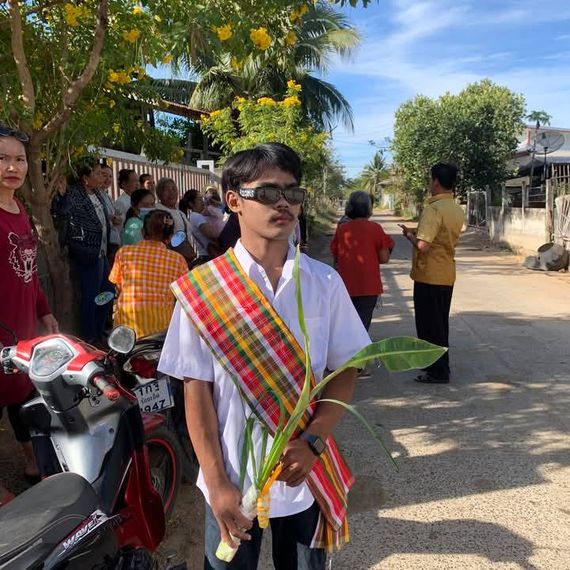 แชท แชทเปิดกล้อง  ที่อยู่  ร้อยเอ็ด