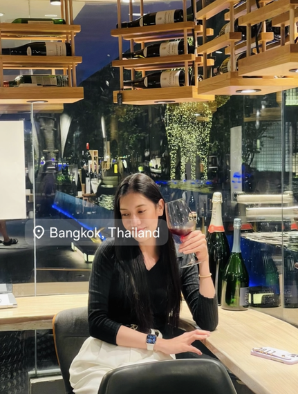 chat looking for friends  from Bangkok