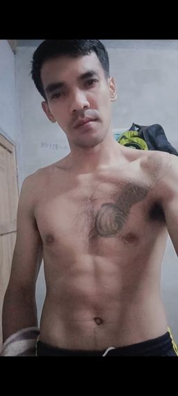 แชท หากิ๊ก, โสด 