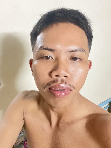 แชท หาเพื่อนคุย, โสด