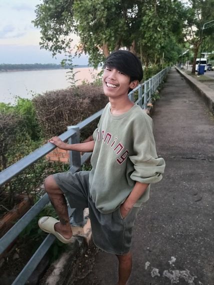 แชท หากิ๊ก, แชทเปิดกล้อง  ที่อยู่  อุบลราชธานี