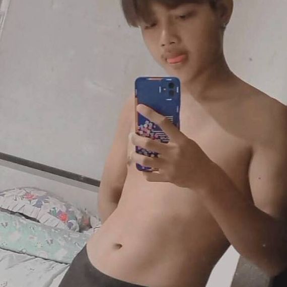 แชท หากิ๊ก, โสด 